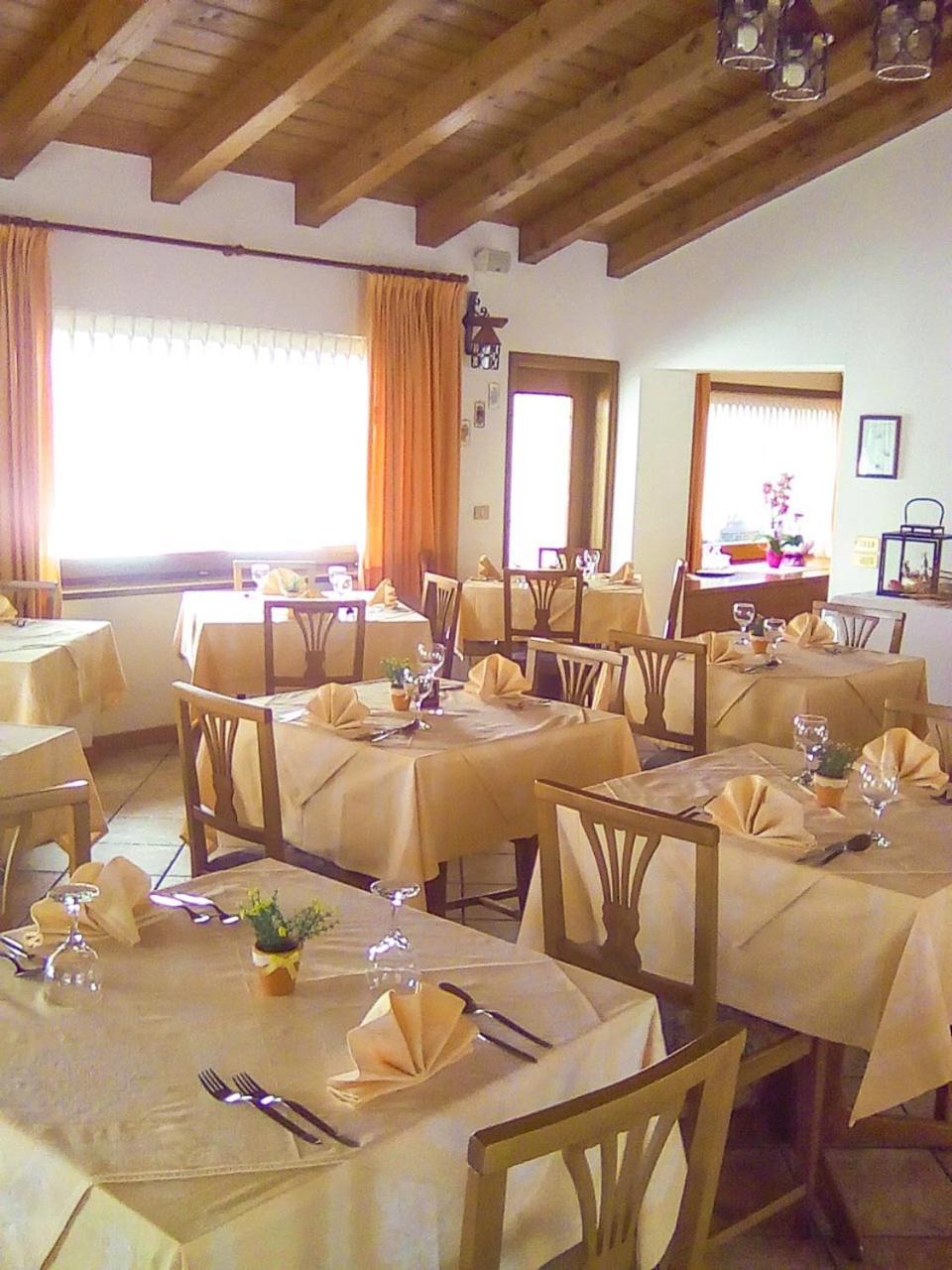 Albergo Larese เอารอนโซ ดิ คาโดเร ภายนอก รูปภาพ