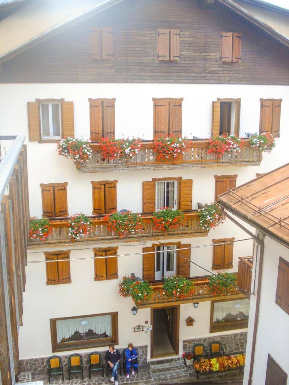 Albergo Larese เอารอนโซ ดิ คาโดเร ภายนอก รูปภาพ